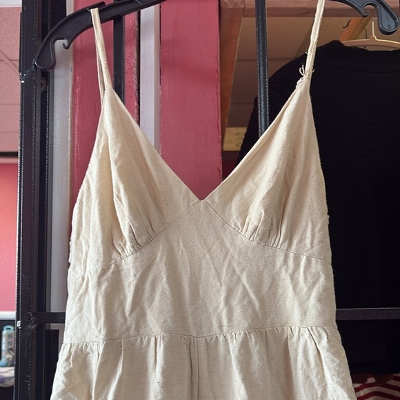 Elegant Cream Jumpsuit - Picture 3 of 7